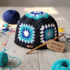 NEW! kuSan Handmade Crochet Hat with Blue and White Squares NWT